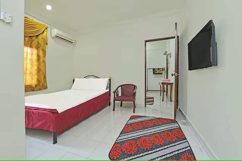 OYO Home 90388 Homestay Masha 10/26