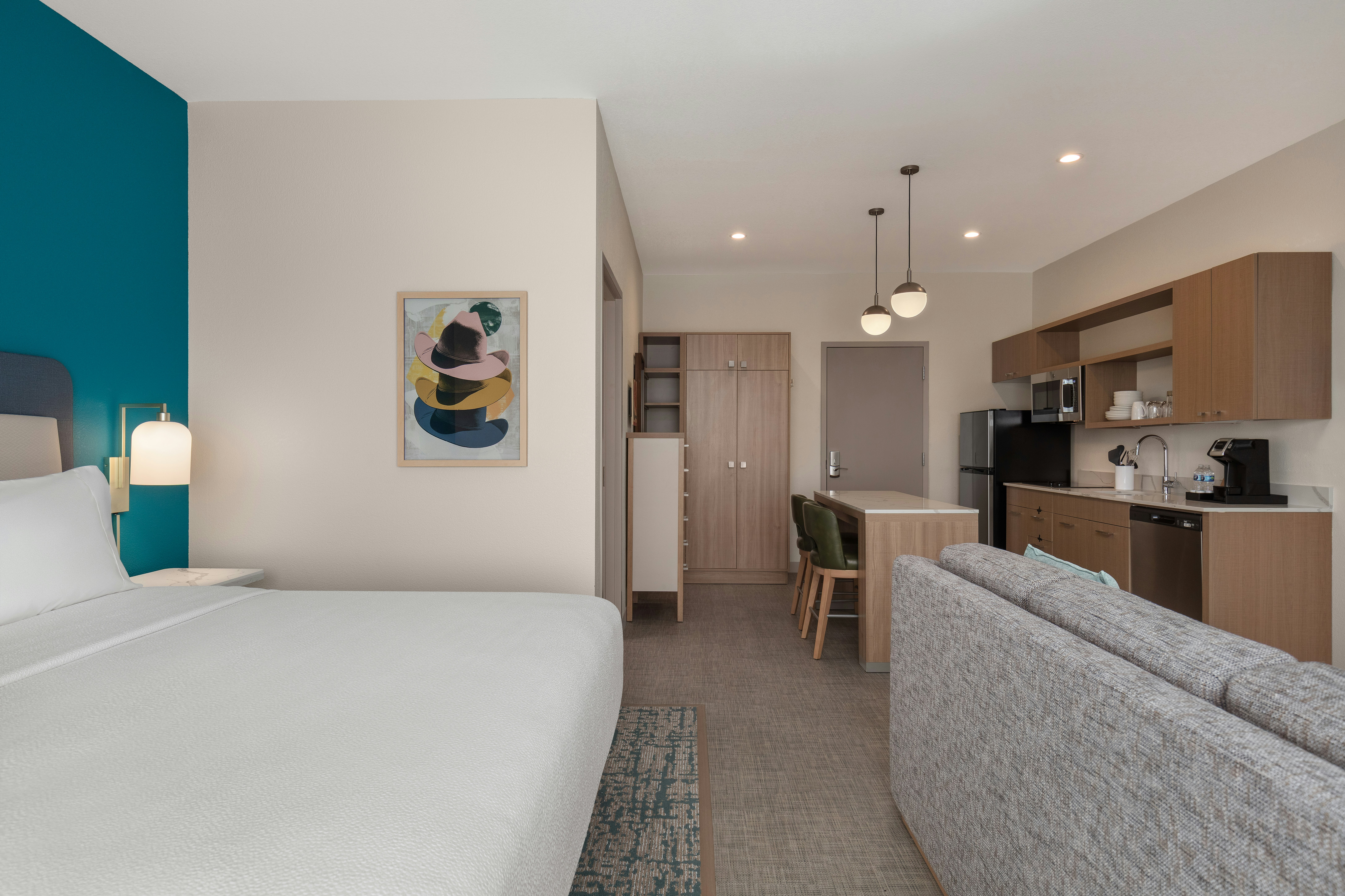 STUDIO, KING BED, ACCESSIBLE