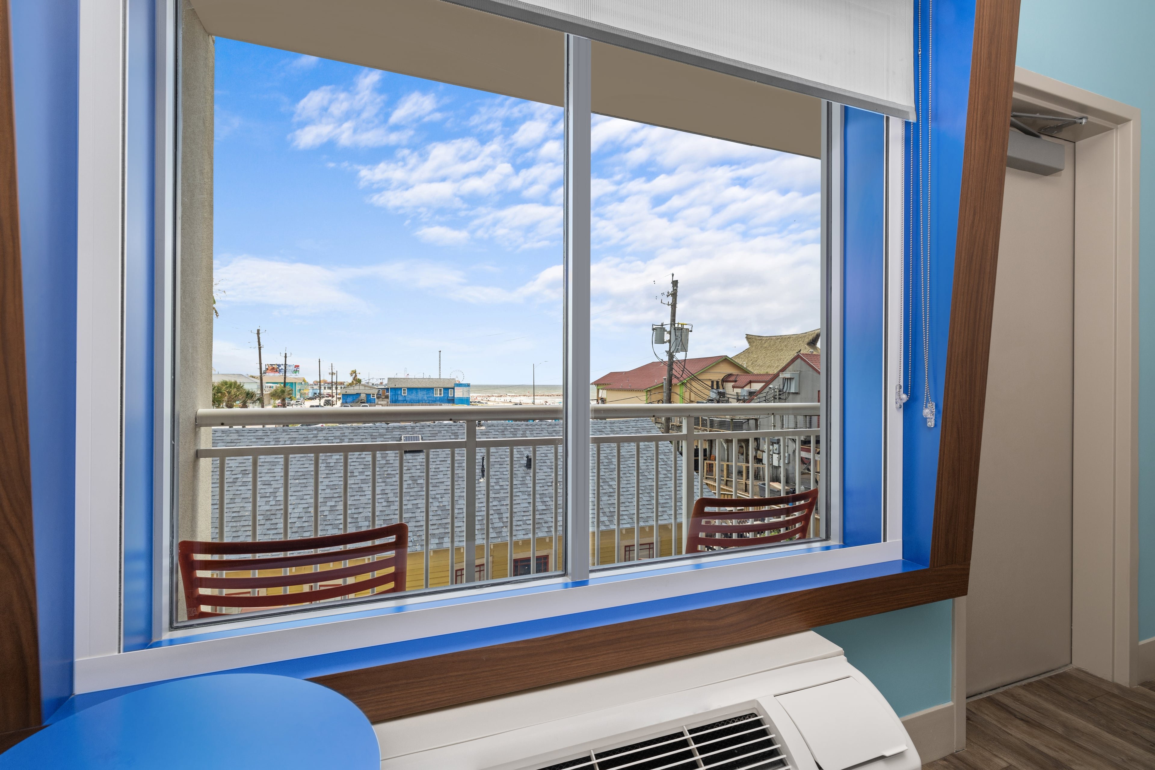Holiday Inn Express Suites Galveston Beach 29/65