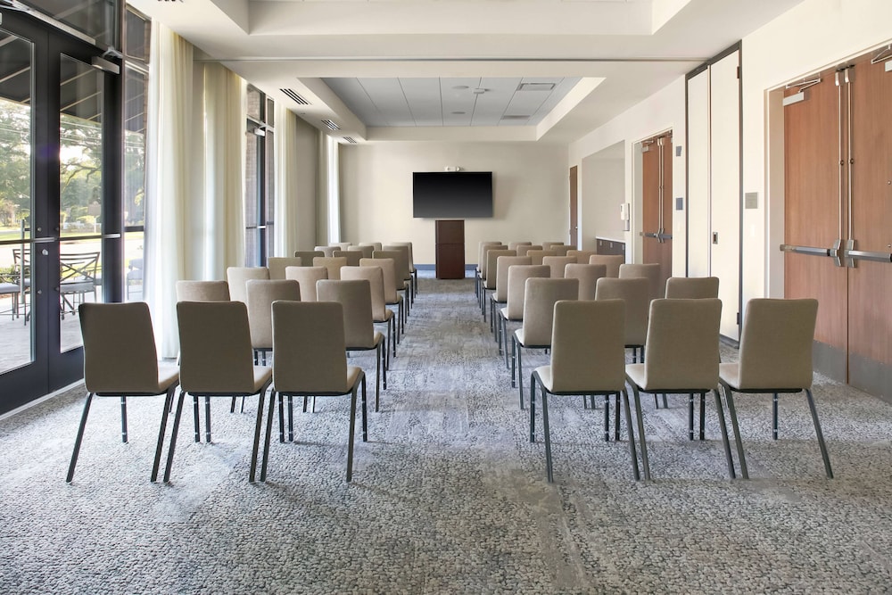Courtyard by Marriott Thomasville Downtown 38/44