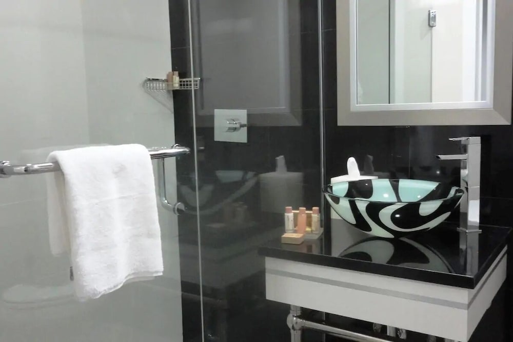Lotus Boutique Inn Suites 29/57
