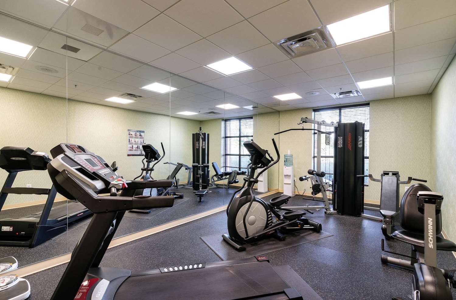 Comfort Inn & Suites Lexington Park near Pax River 7/13