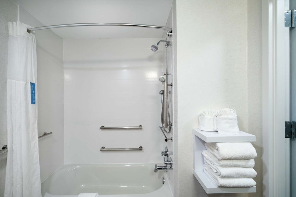 Hampton Inn & Suites Nashville/Franklin (Cool Springs) 14/38