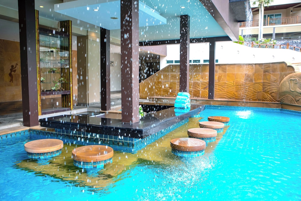 swimming pool spa