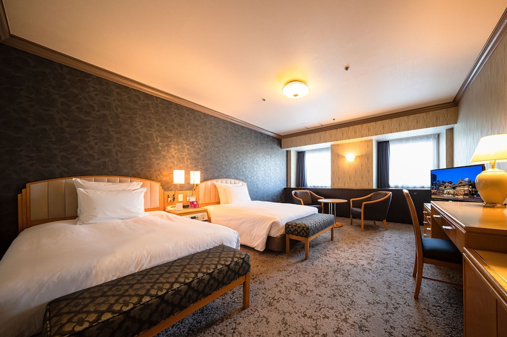 ANA Crowne Plaza Matsuyama an IHG Hotel (ex Ana Matsuyama Hotel) 18/76