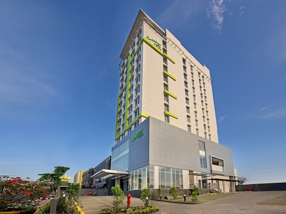 Arte Hotel Bandar Lampung 6/48