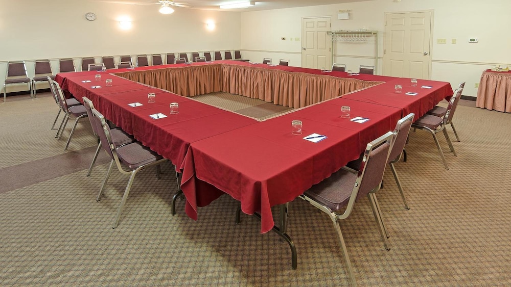 Coastal Inn Sackville 39/55