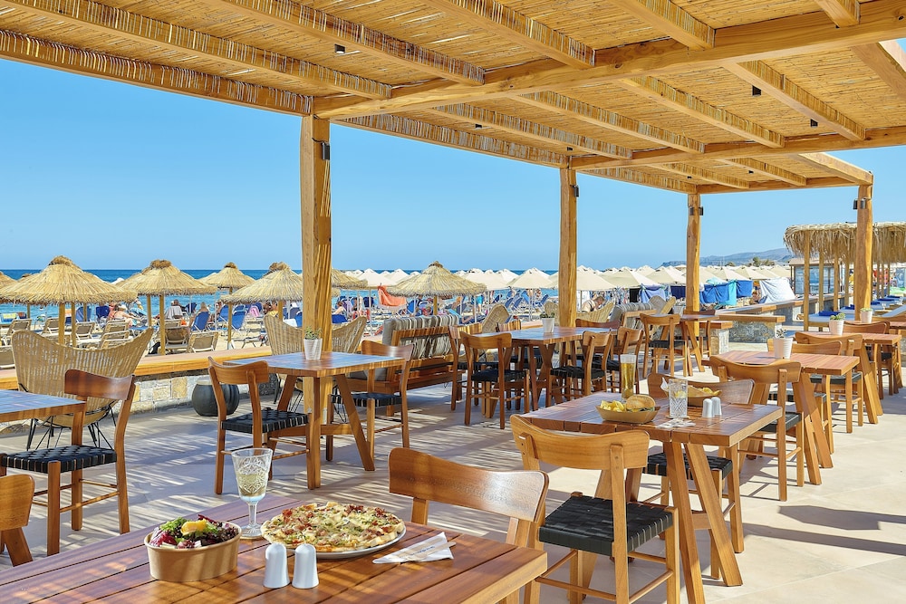 Sirens Beach Hotel 64/77