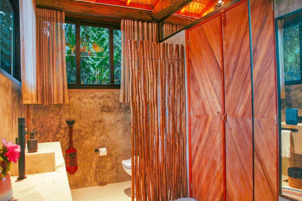Villa Manakas 7/78
