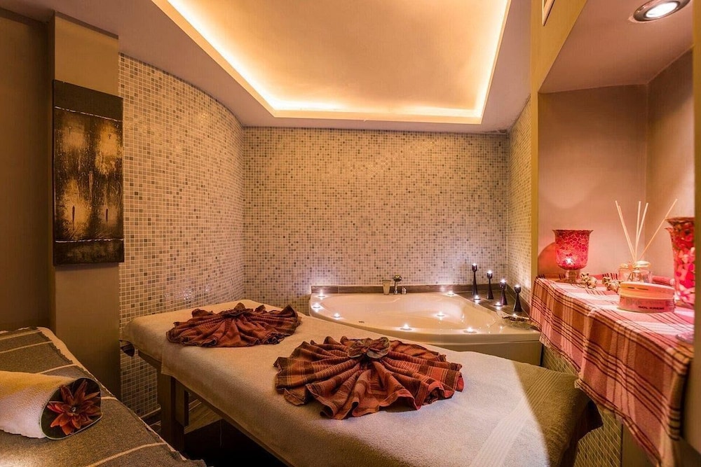 Altes Hotel 22/46
