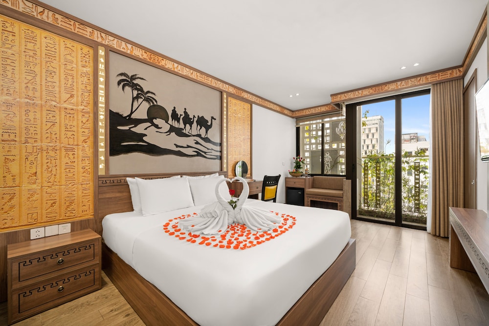 EXECUTIVE, DOUBLE BED