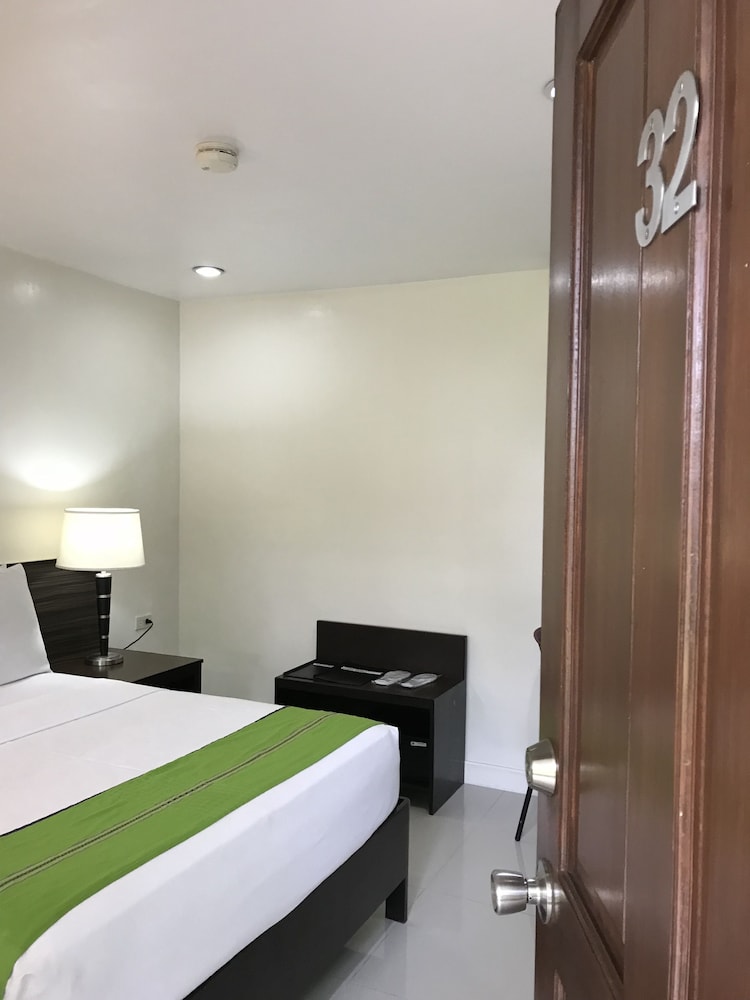 Domicilio Lorenzo Apartelle 5/71