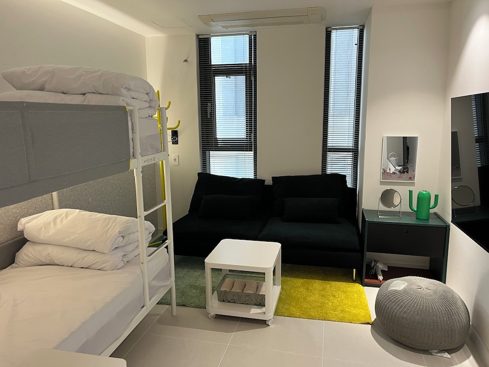 Jeju Slim Hotel 42/61