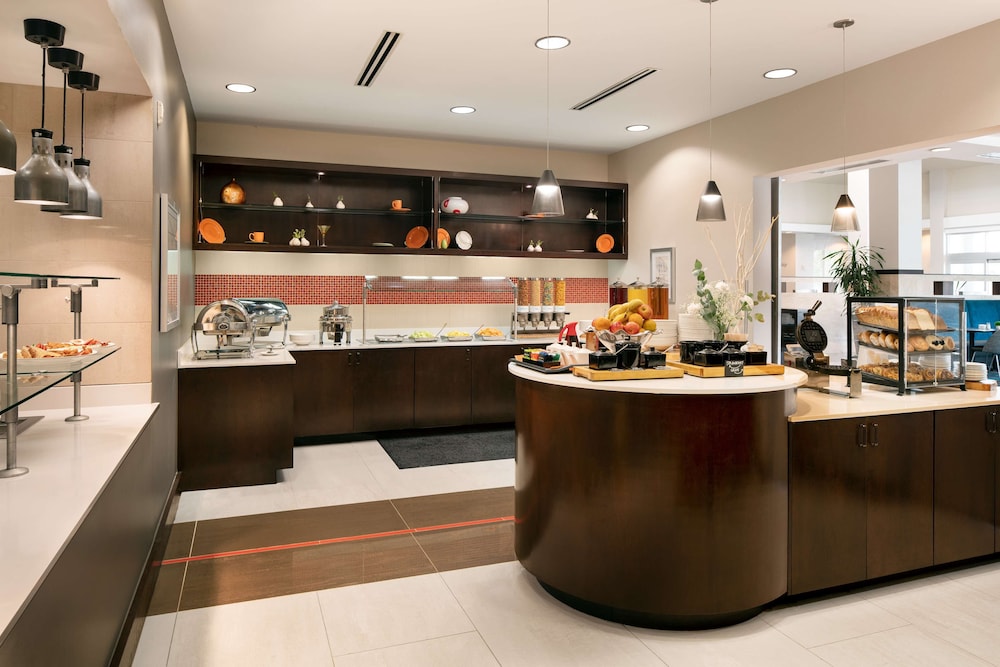 Hilton Garden Inn Cherry Creek 11/62