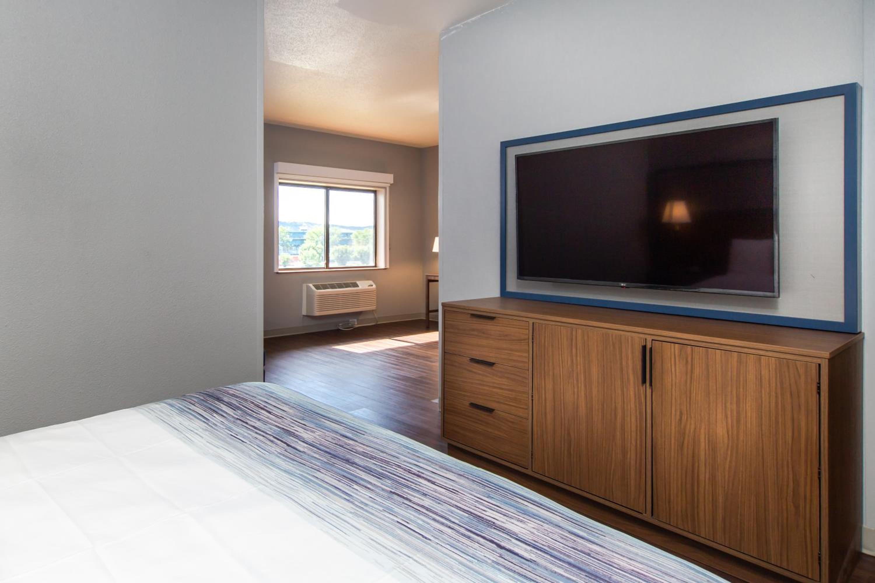 Deluxe, Suite, 2 King Beds