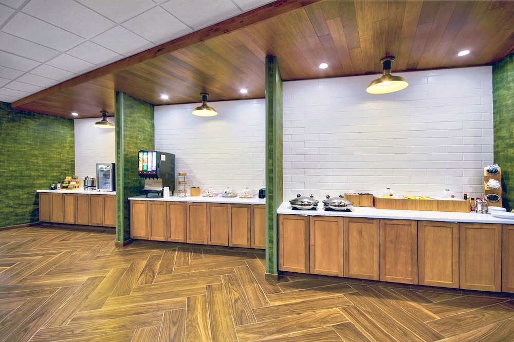 Fairfield Inn & Suites by Marriott Cincinnati North 5/29