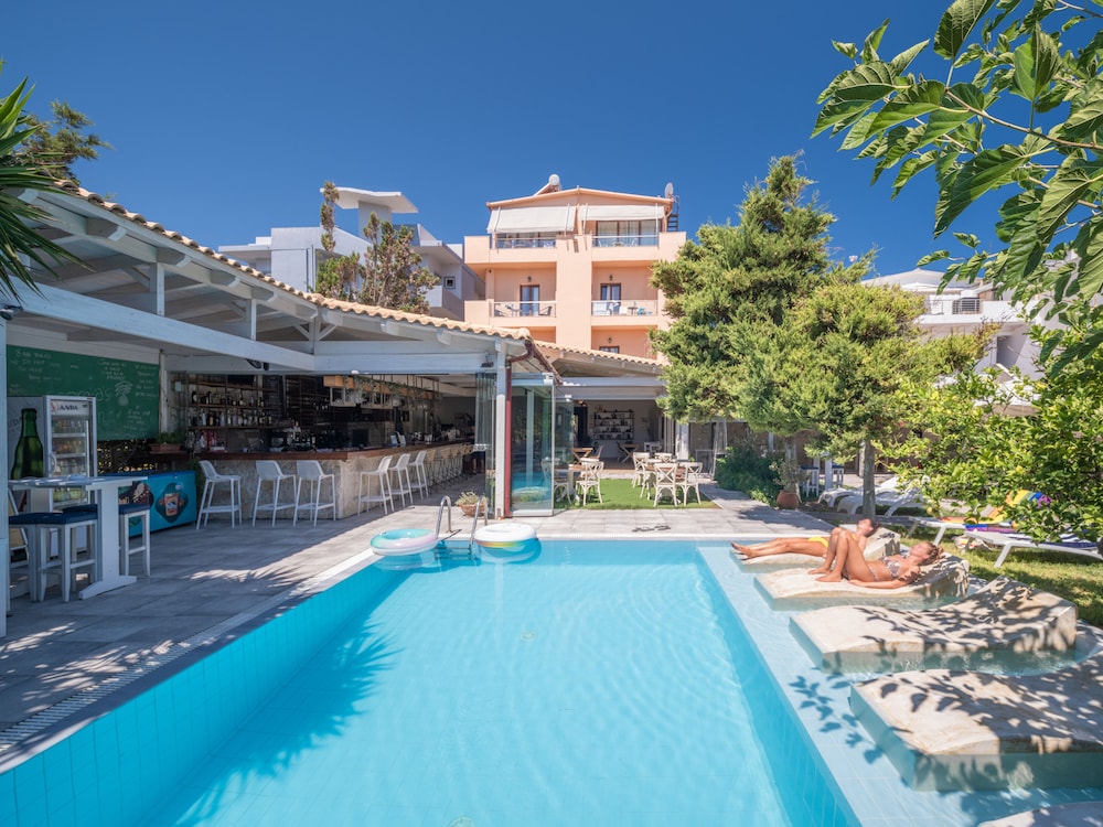 Georgias Garden by Omilos Hotels 42/50