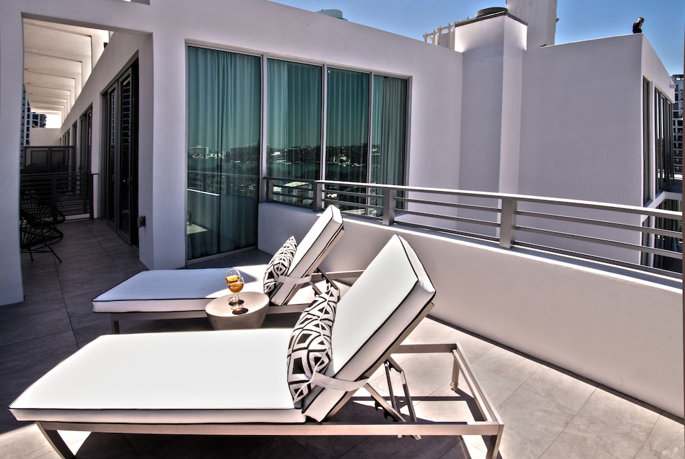 6080 Design Hotel by Eskape Collection 48/75