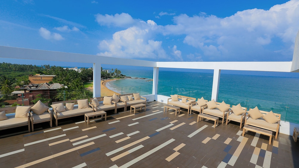 Pandanus Beach Resort and Spa 33/39