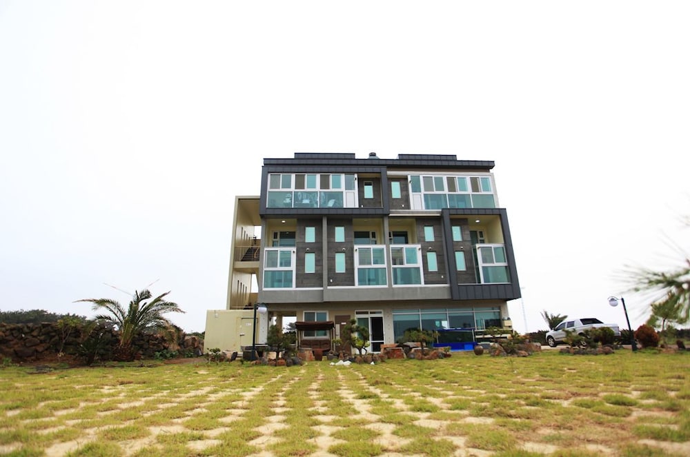 Basapan Pension 3/50