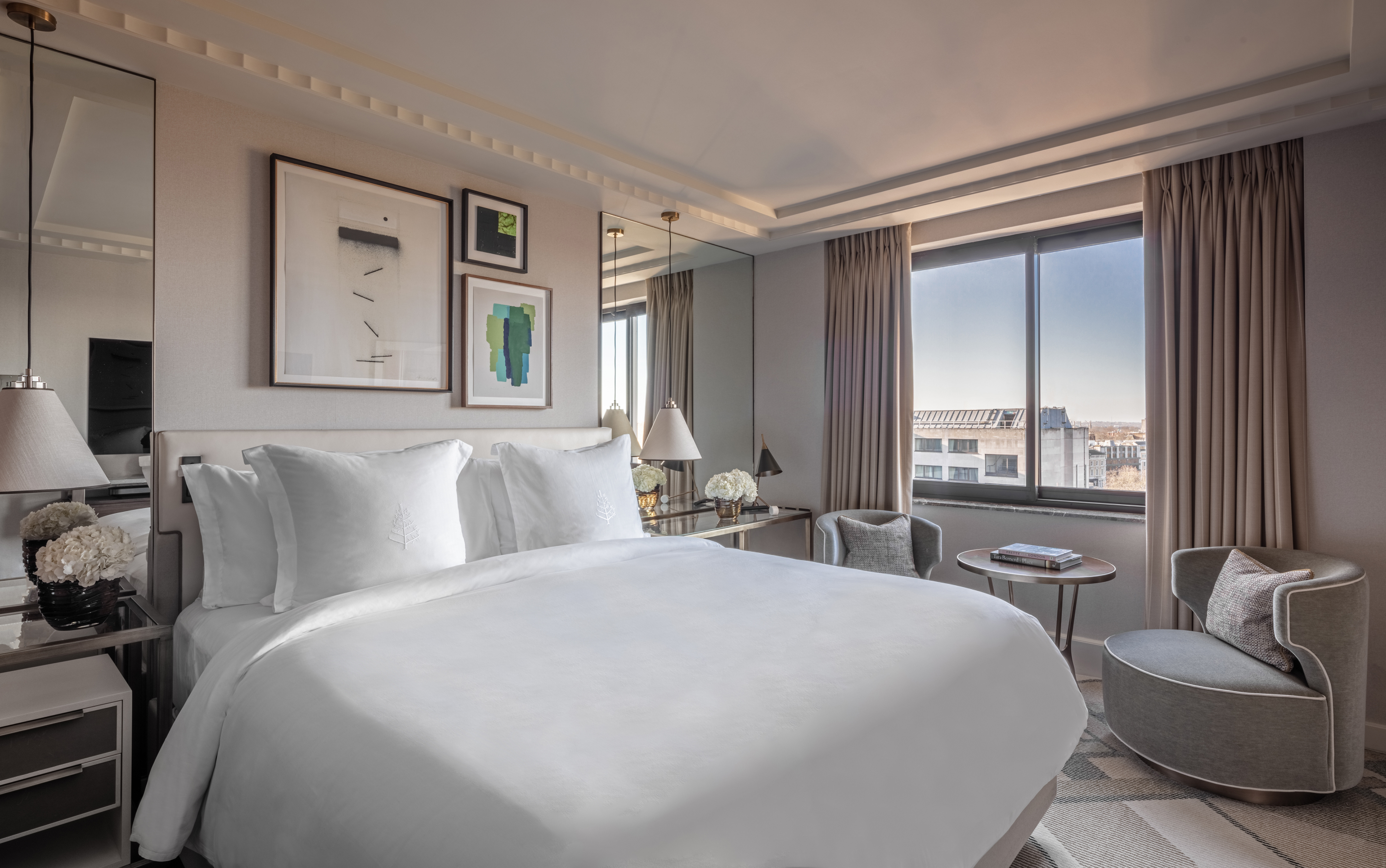 SUPERIOR, KING BED
