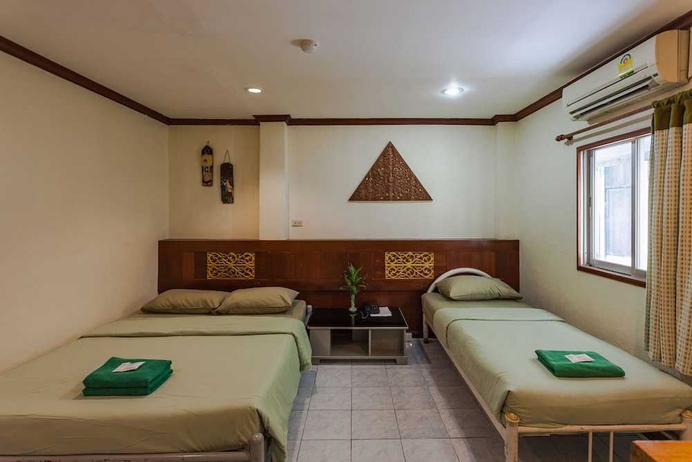 New Road Guest House 18/34