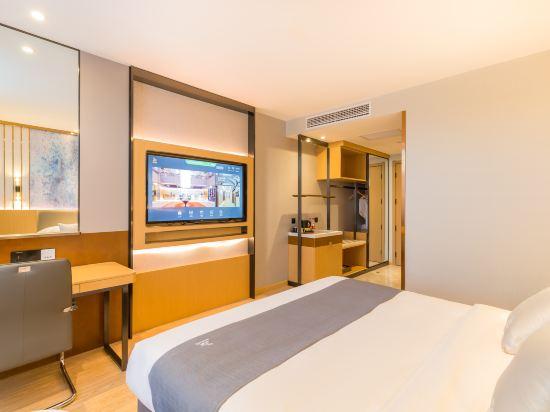 Comfy, Deluxe, Double Bed