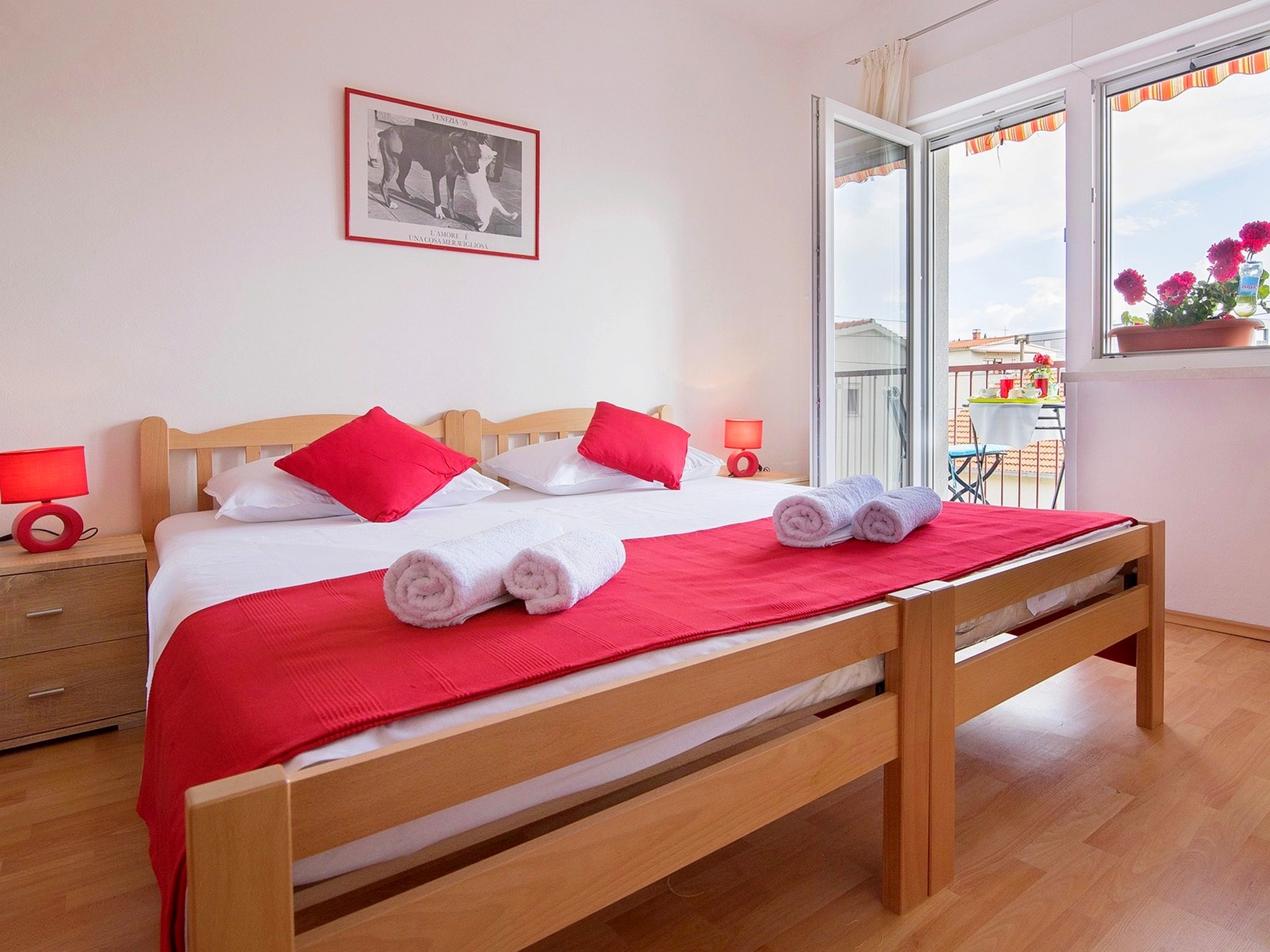 APARTMENTS ISKRA 4/33