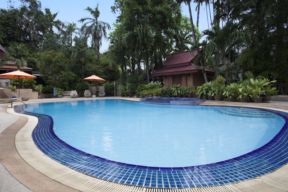 SAFARI BEACH HOTEL 29/48