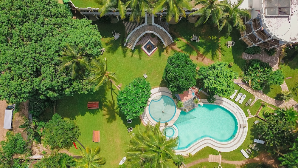 Kokosnuss Garden Resort 42/50
