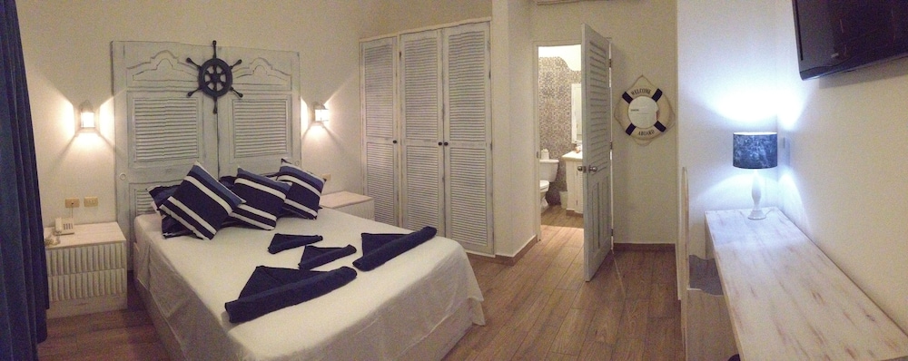 Coco Rio Hotel 18/50