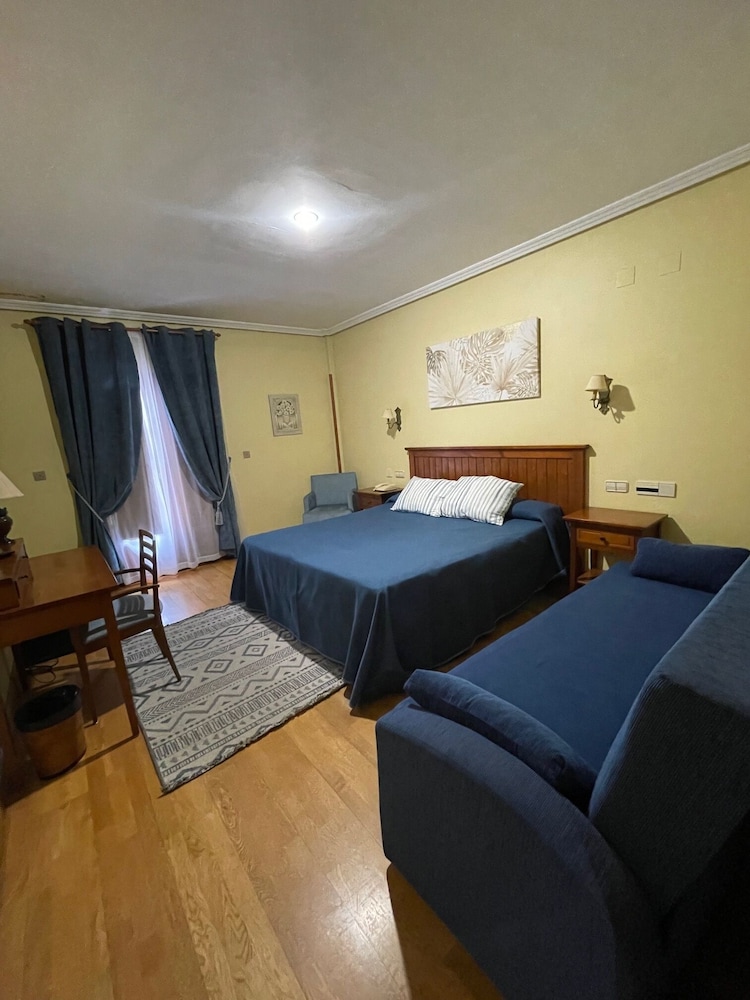 Casona de La Reyna 25/55