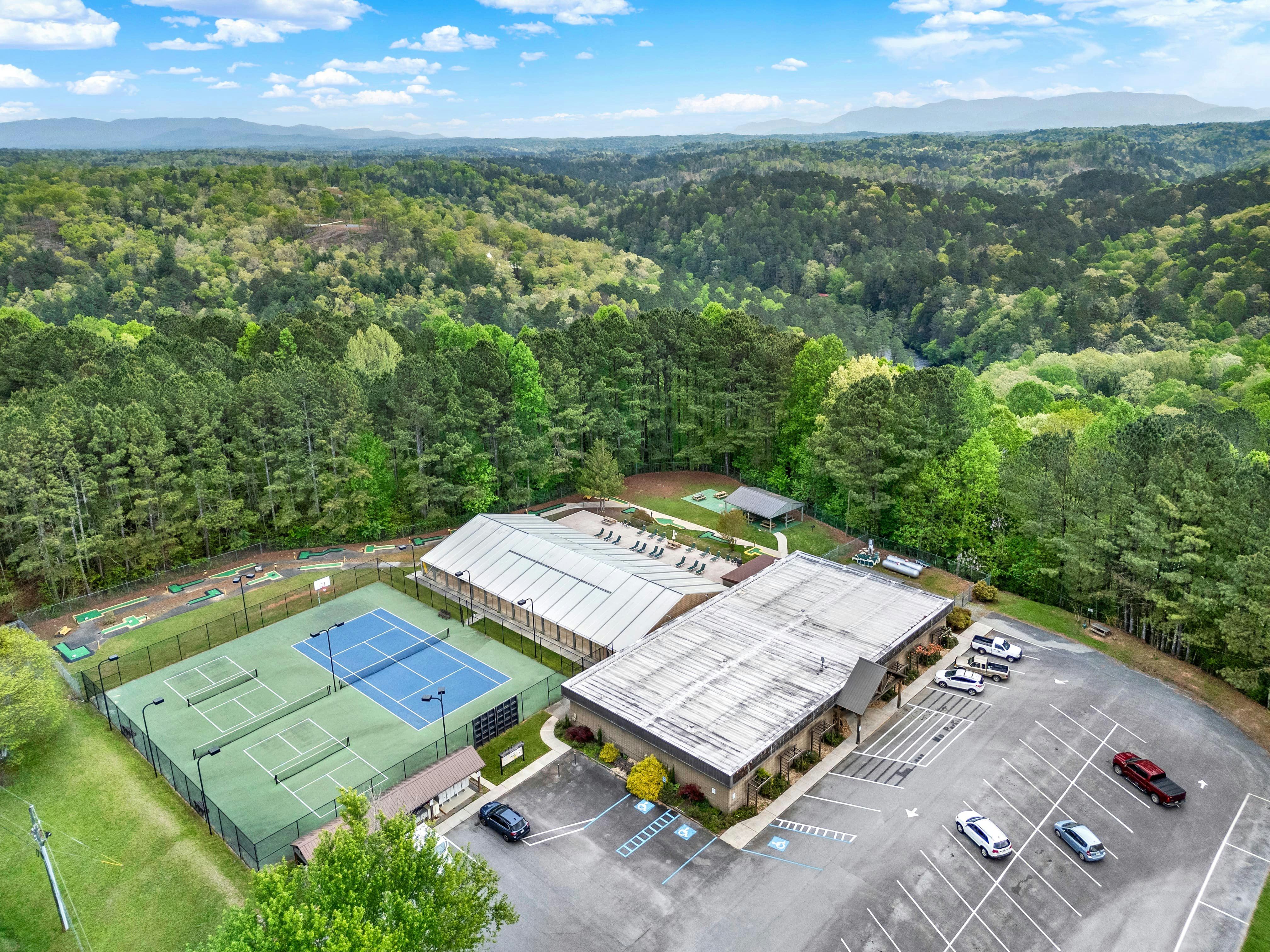 The Villas at Coosawattee River Resort 5/17