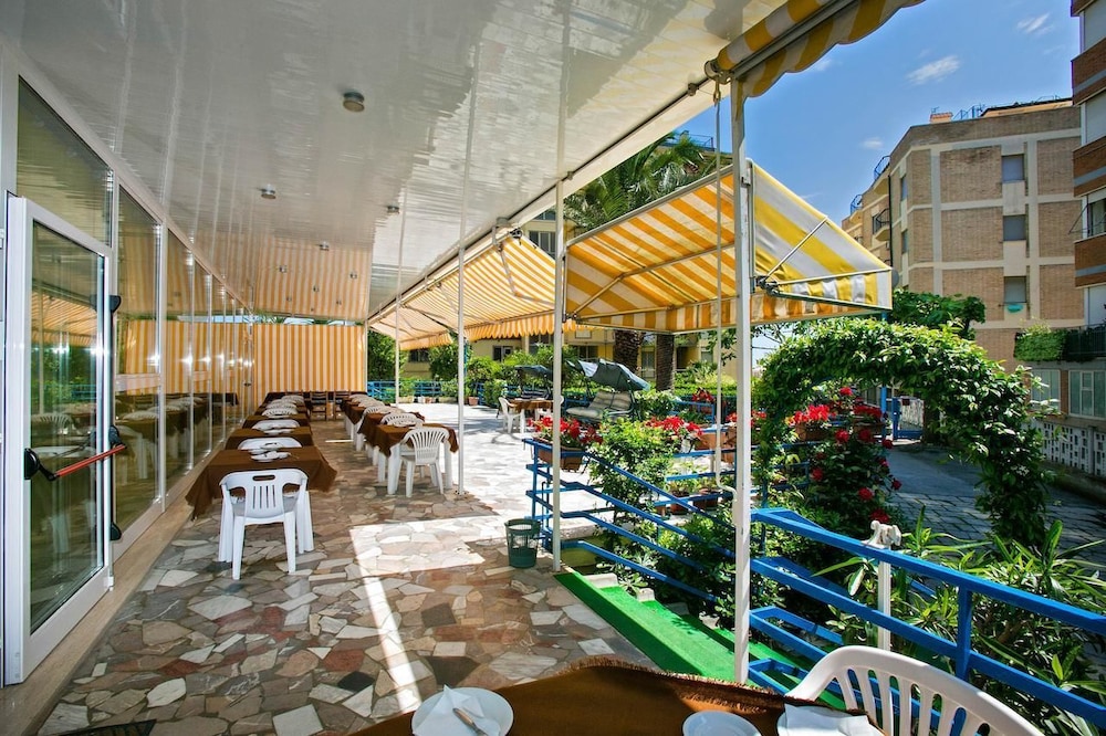 Hotel Antares 22/29