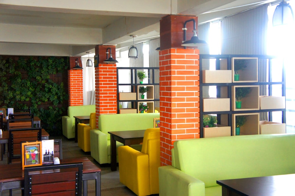 Transera Hotel Pontianak 33/36