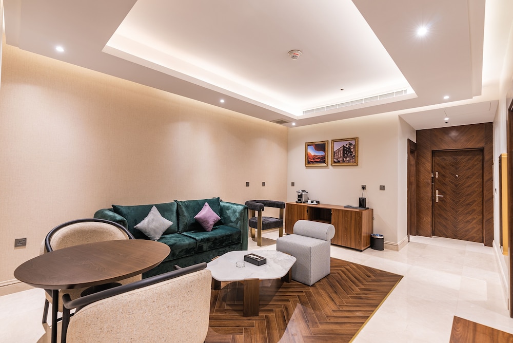 فندق تورا(Tura Residence Olaya) 54/61