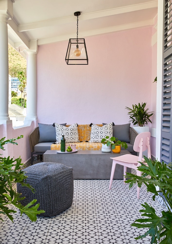 Pineapple House Boutique Hotel 36/50