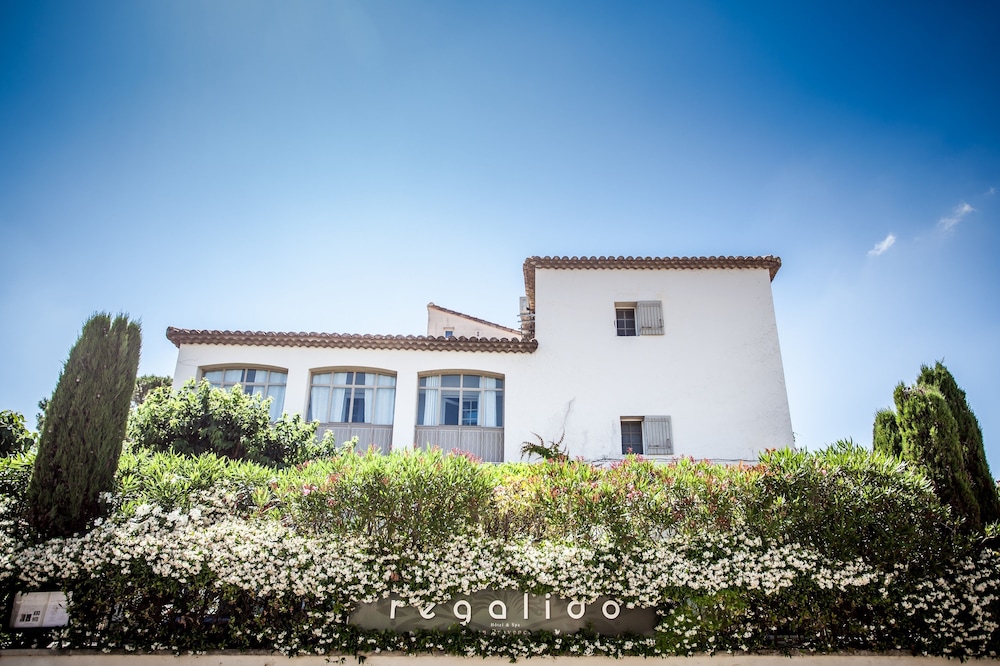 VILLA RÉGALIDO 8/88