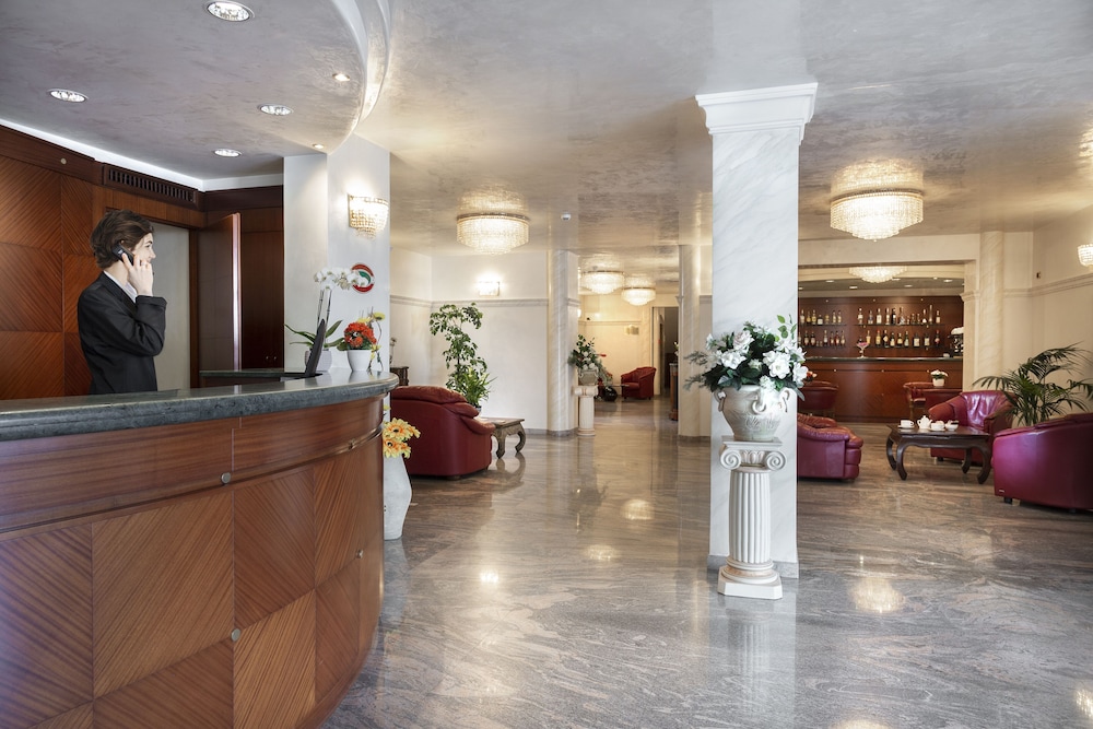 Hotel Gallia Palace 2/34