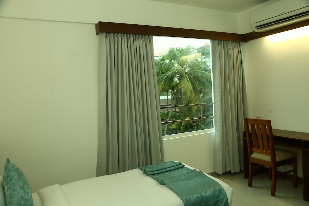 Niko Hotels 16/36