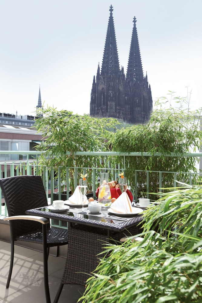 Lindner Hotel Cologne Am Dom, part of JdV by Hyatt 54/58
