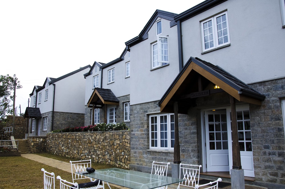 Scottish Cottages By Fairway 6/50