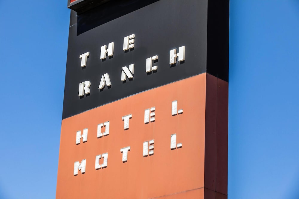 Nightcap at the Ranch Hotel photo1