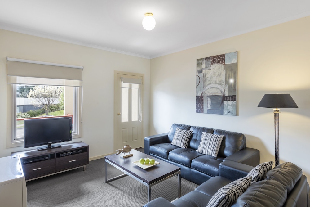 Hawthorn Gardens Serviced Apartments 23/36