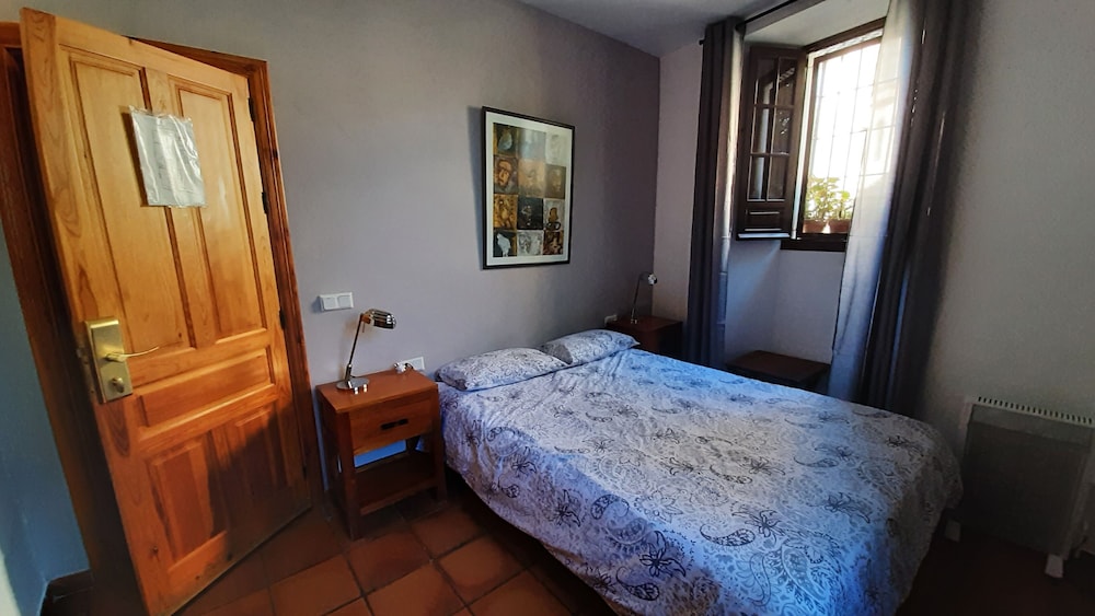 Hotel Ronda 6/24