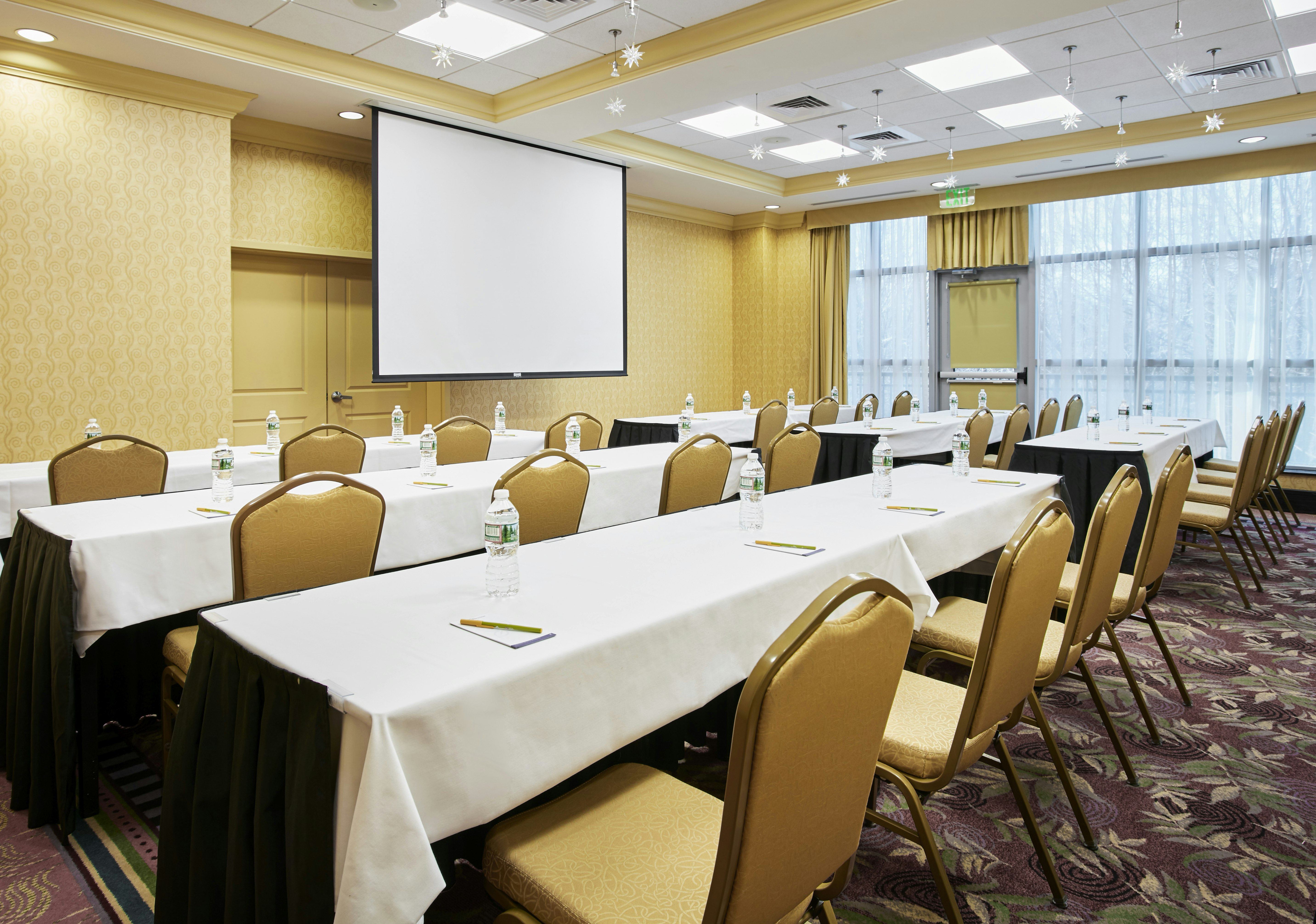Hilton Garden Inn Rockville-Gaithersburg 32/42