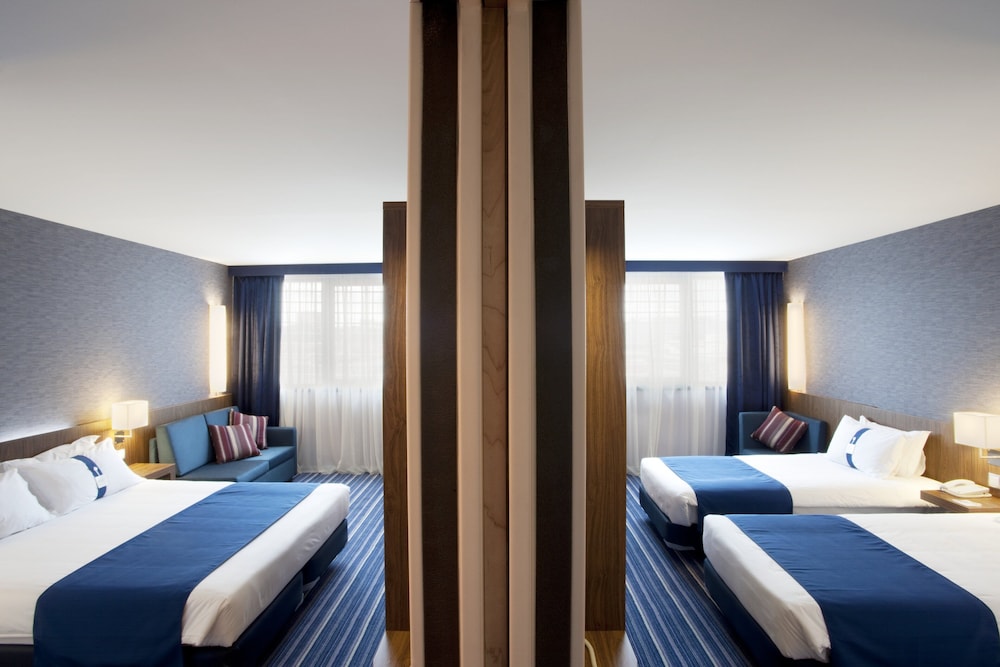 HOLIDAY INN EXPRESS LISBON AIRPORT 9/78