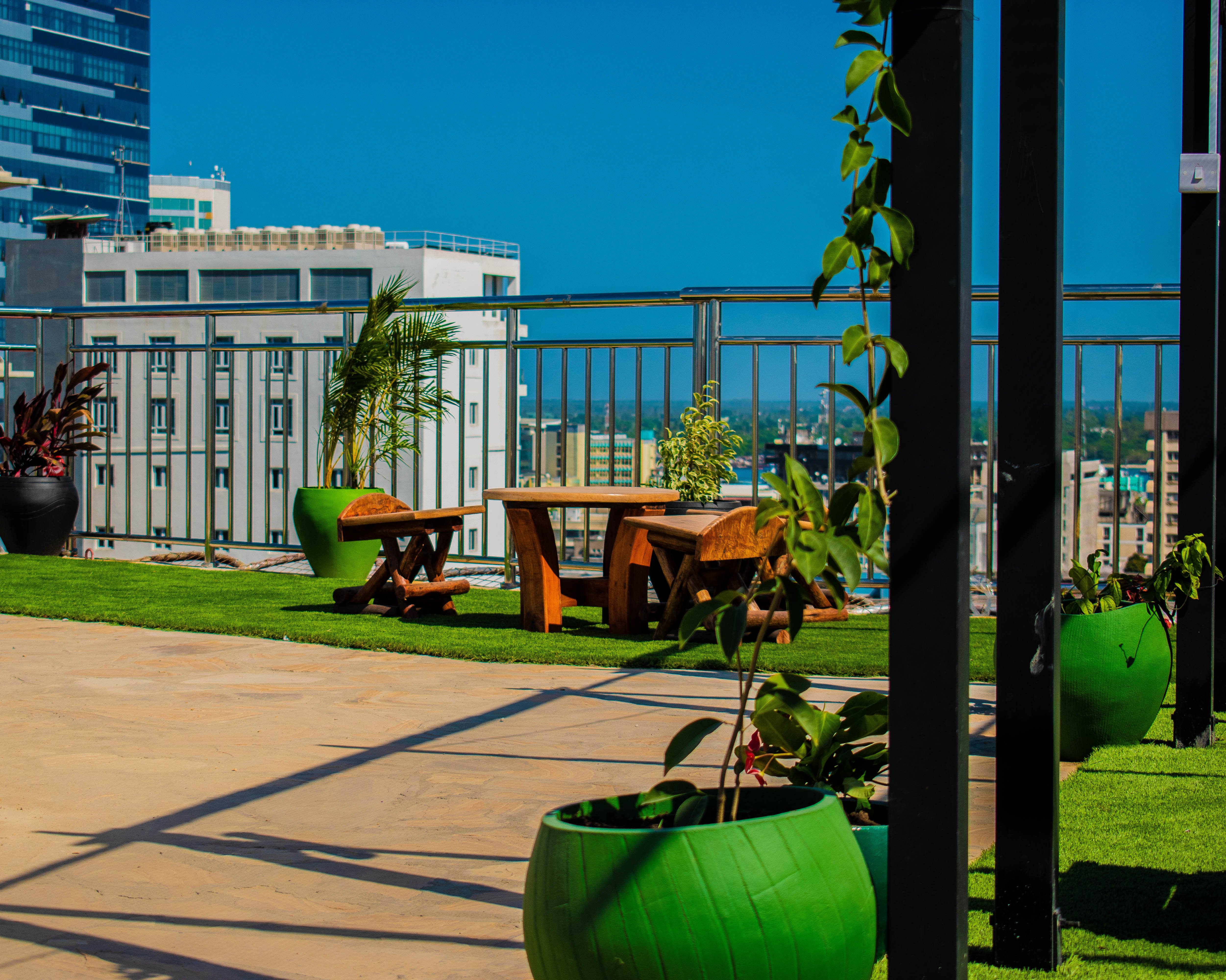 Holiday Inn Dar Es Salaam City Center 70/76
