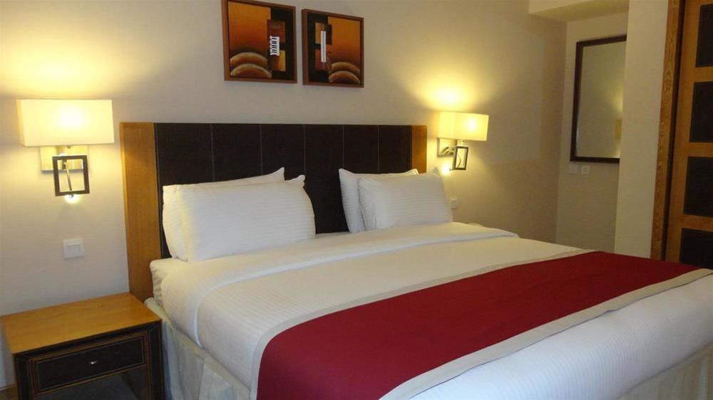 فندق مينا الجبيل سابقا جولدن توليب(Razana Hotel Al Jubail) 24/60