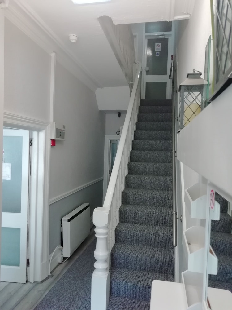 Trianon Guest House 17/30